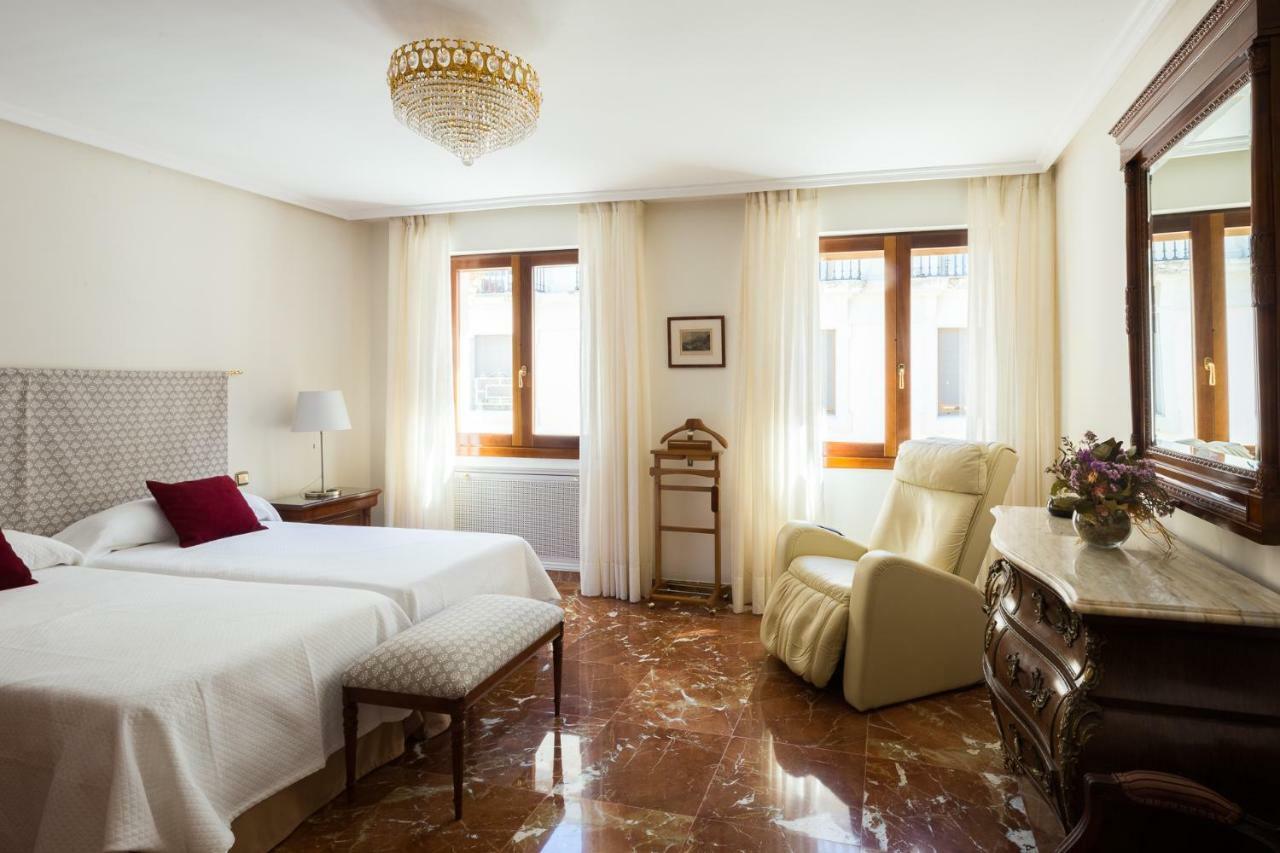 Catedral Cabildo Apartment Seville Exterior photo