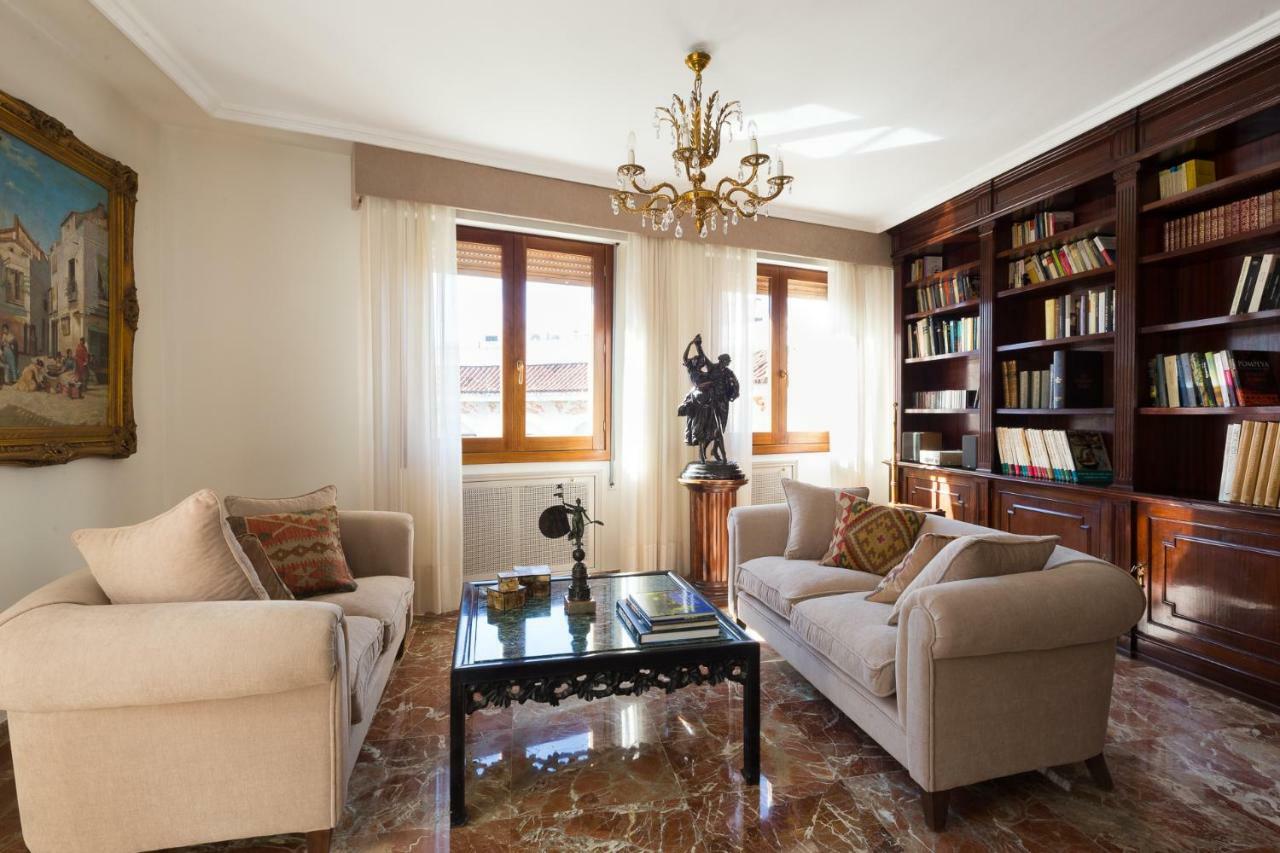 Catedral Cabildo Apartment Seville Exterior photo